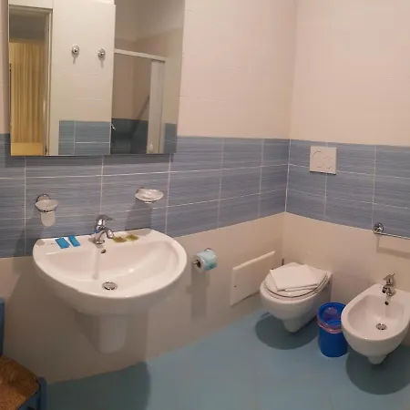 Bed and Breakfast La Terrazza Sul Mare 4*